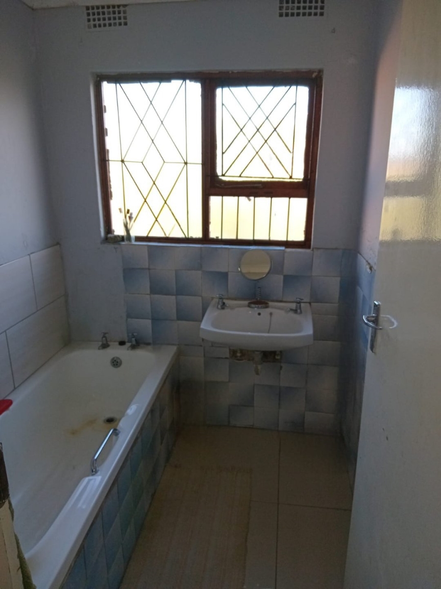 3 Bedroom Property for Sale in Mdantsane Nu 17 Eastern Cape